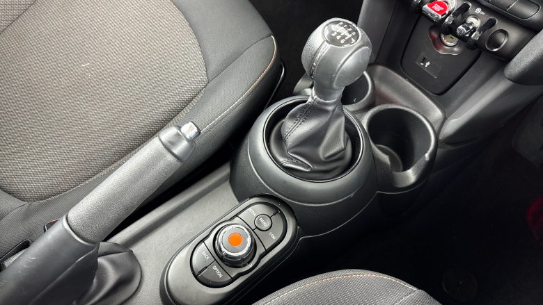 MINI Hatchback 1.5 Cooper Classic II 3dr Petrol Hatchback